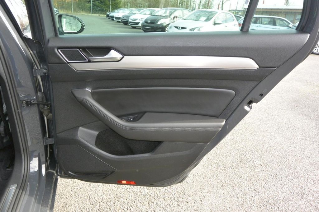 Volkswagen Passat 2.0TDi DSG, LED, NAVI, DPH