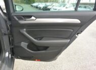 Volkswagen Passat 2.0TDi DSG, LED, NAVI, DPH