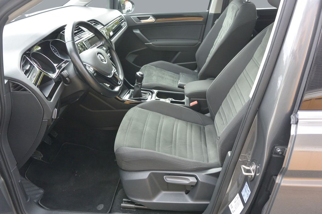 Volkswagen Touran 2.0TDi  PANORAMA*NAVI*LED*7míst