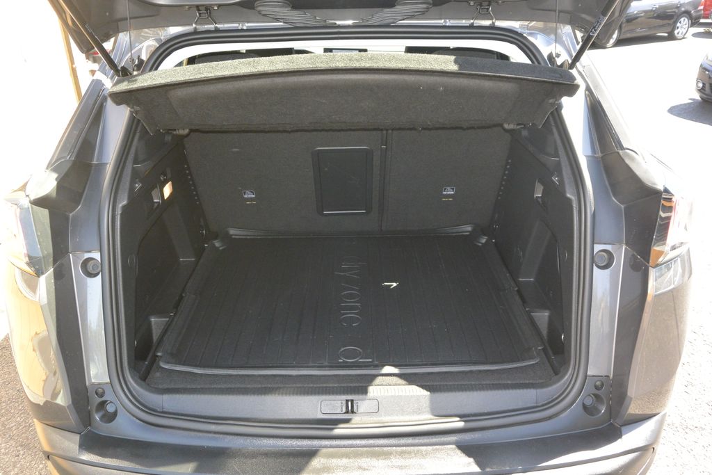 Peugeot 3008 1.2 PureTech 96kW * DPH