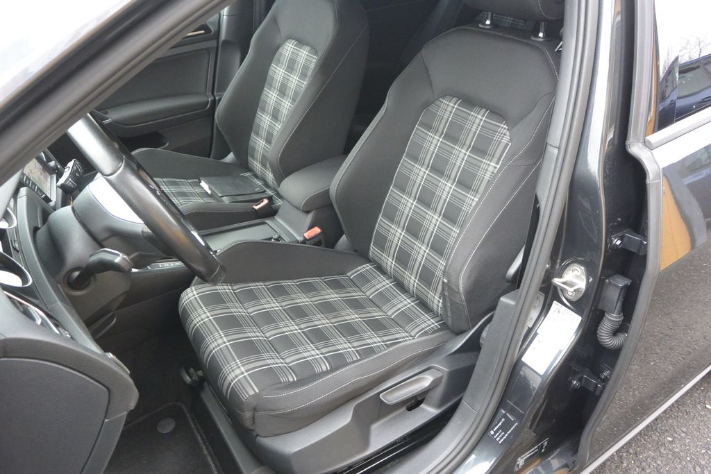 Volkswagen Golf 2.0TDi GTD