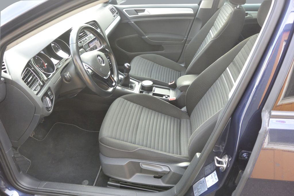 Volkswagen Golf 2.0TDi 110kW