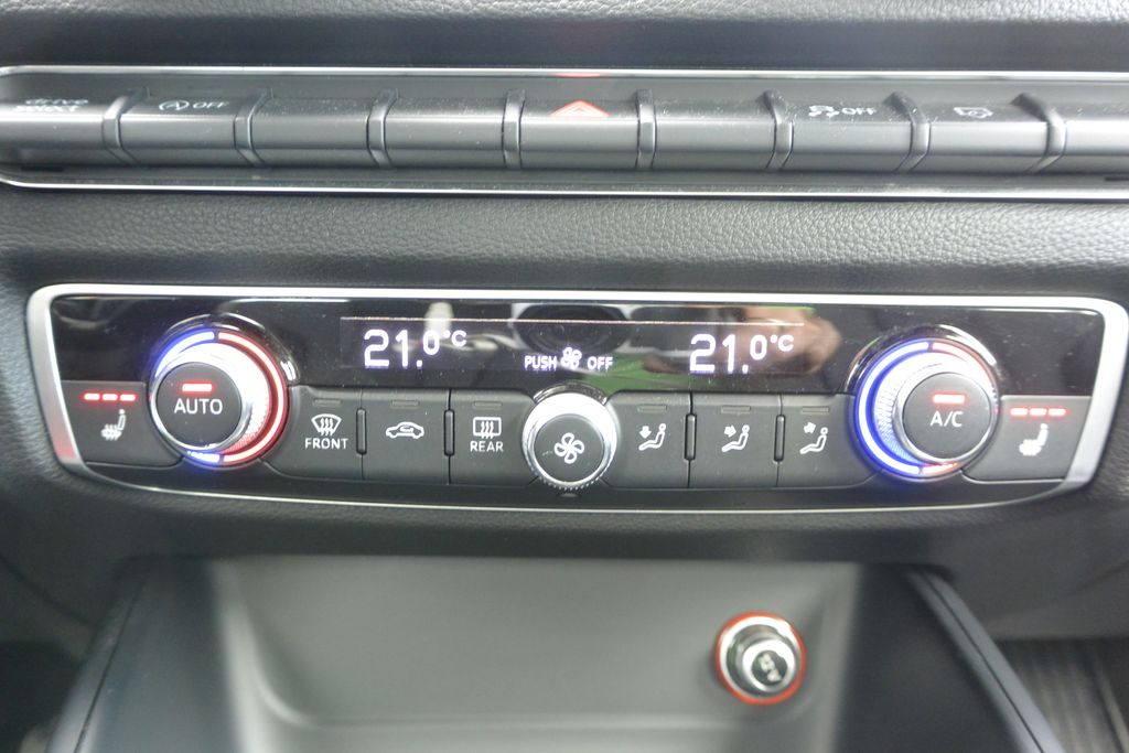 Audi A3 2.0TDi Spotback 110kW Xenon