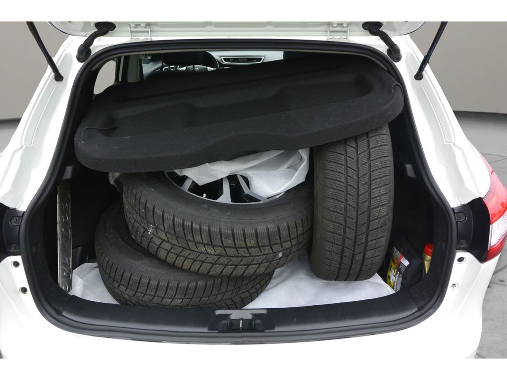 Nissan Qashqai 1,2 DIG-T Tekna Aut. Panorama