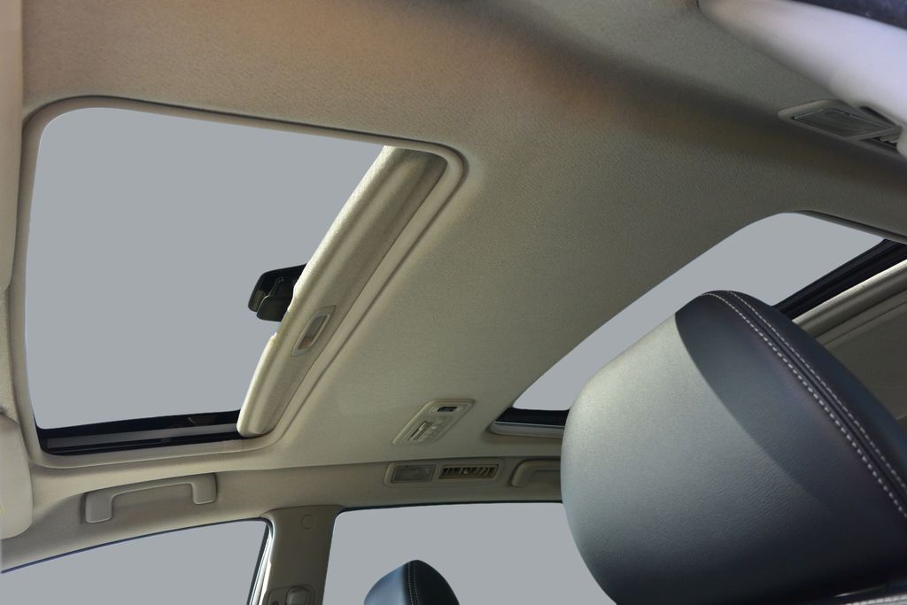 Mitsubishi Grandis 2.0DI-D 6míst