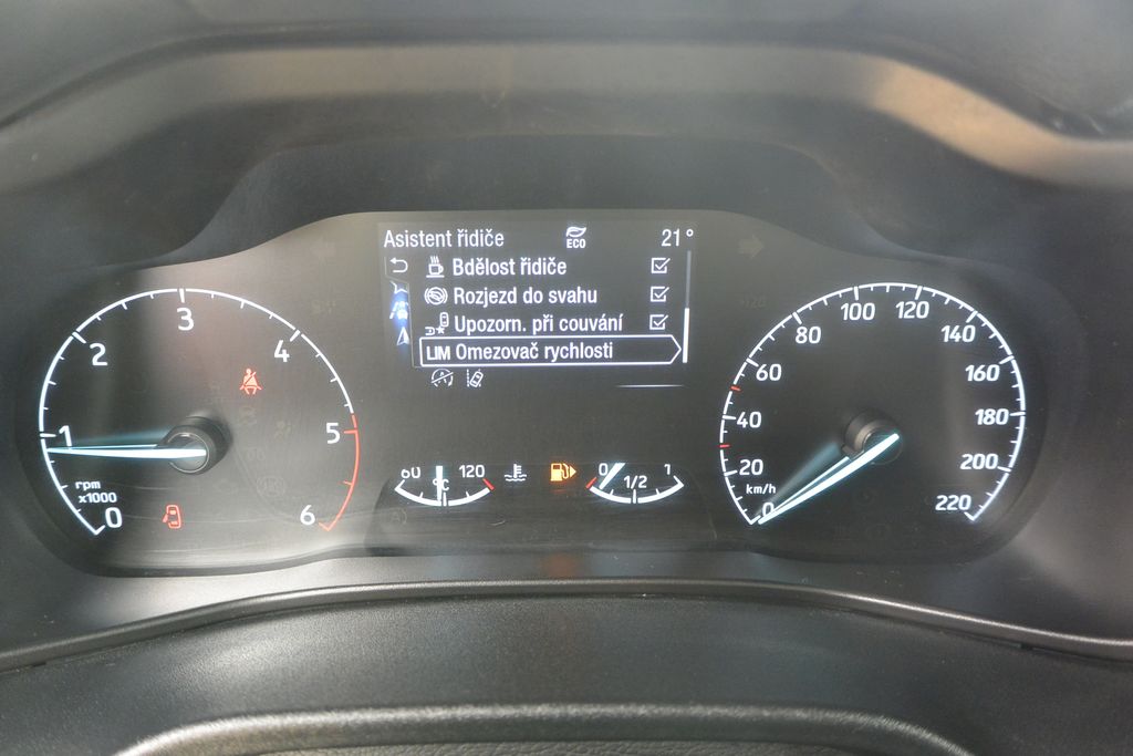 Ford Transit Connect 1.5TDCi 88kW LUXUS výbava i stav