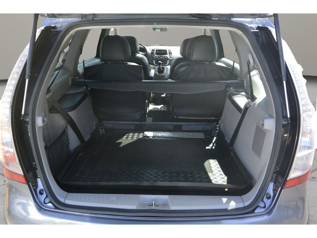 Mitsubishi Grandis 2.0DI-D 6míst