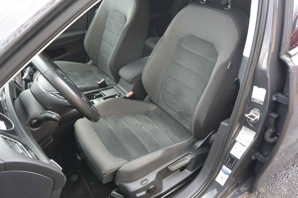 Volkswagen Golf 2.0TDi