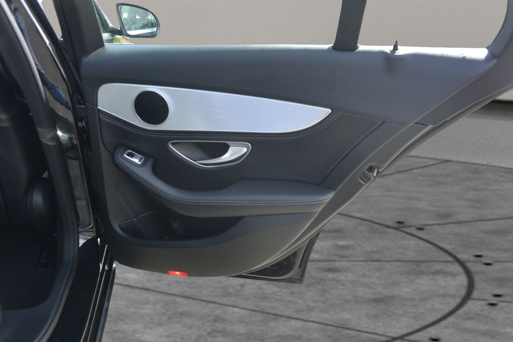 Mercedes-Benz C 200 C200d Avantgarde