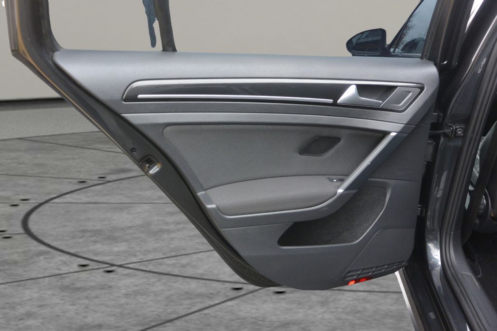 Volkswagen Golf 2.0TDi GTD