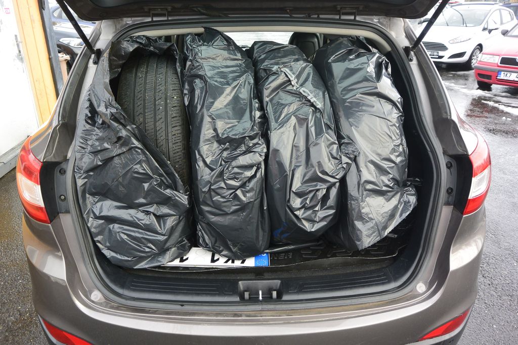 Hyundai ix35 2.0CRDi 4×4 * AT * ČR * DPH