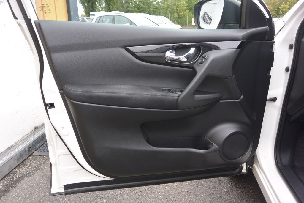 Nissan Qashqai 1,2 DIG-T Tekna Aut. Panorama