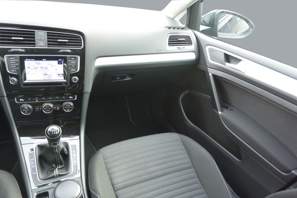 Volkswagen Golf 2.0TDi 110kW