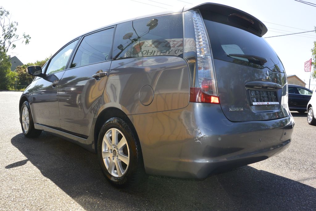 Mitsubishi Grandis 2.0DI-D 6míst