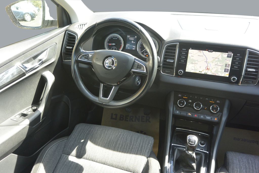 Škoda Karoq 2.0TDi 4×4 STYLE , LED,tažné,NAVI