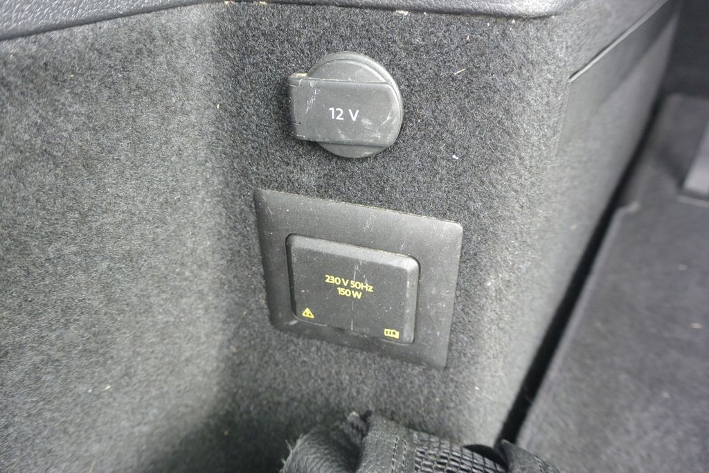 Volkswagen Touran 2.0TDi  PANORAMA*NAVI*LED*7míst