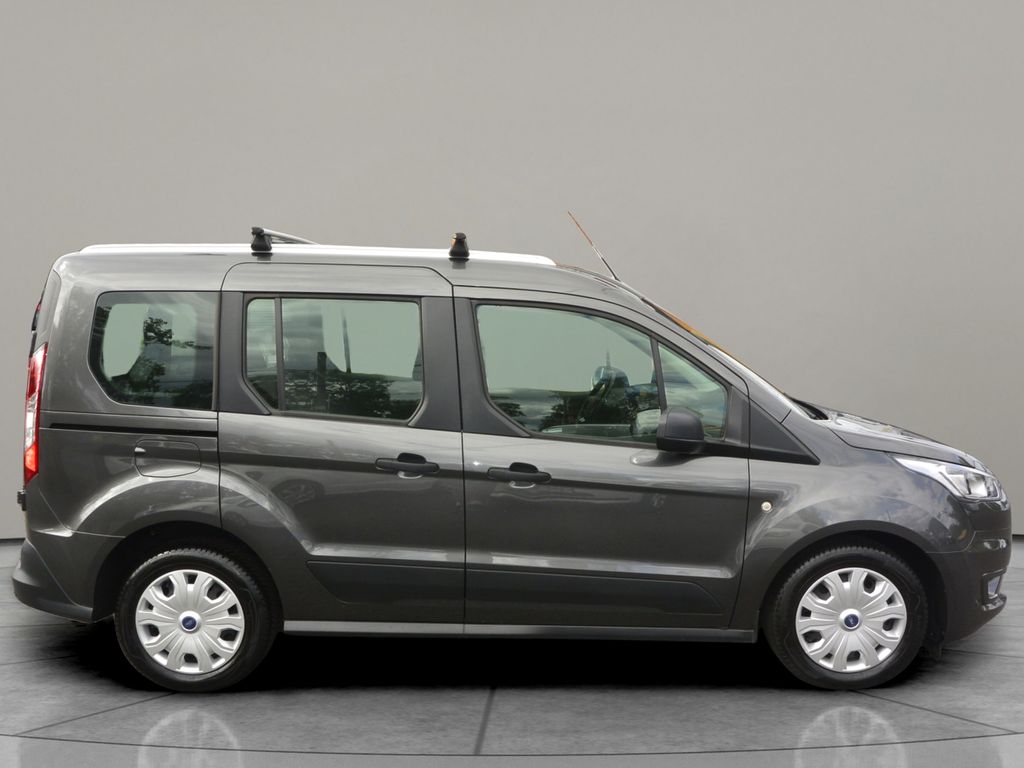 Ford Transit Connect 1.5TDCi 88kW LUXUS výbava i stav
