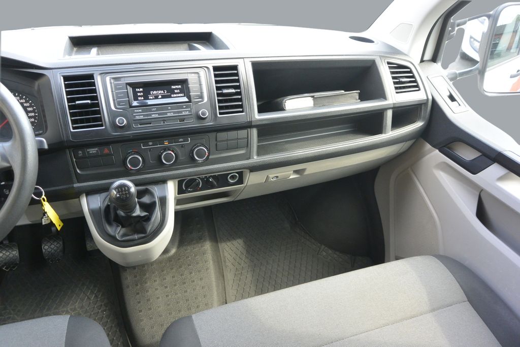 Volkswagen T5 Transporter 2.0TDi 103kW