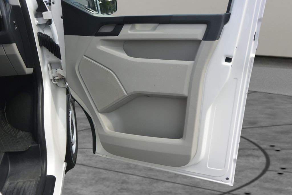 Volkswagen T5 Transporter 2.0TDi 103kW