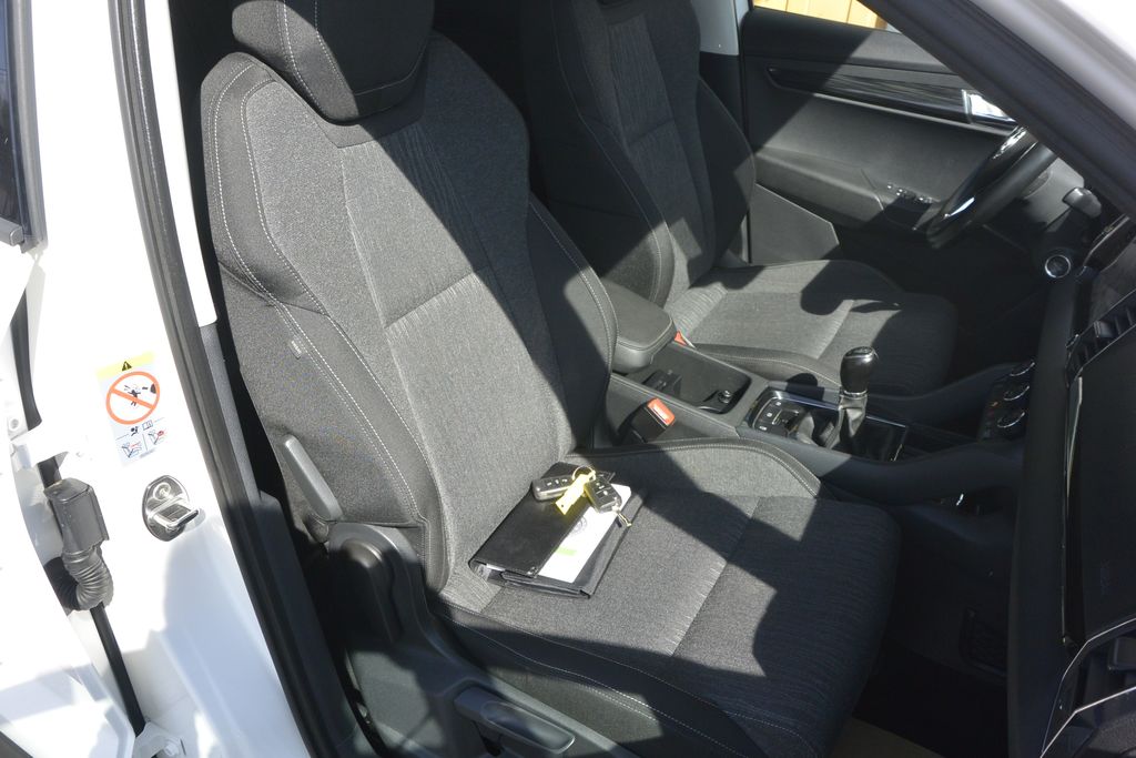 Škoda Karoq 2.0TDi 4×4 STYLE , LED,tažné,NAVI