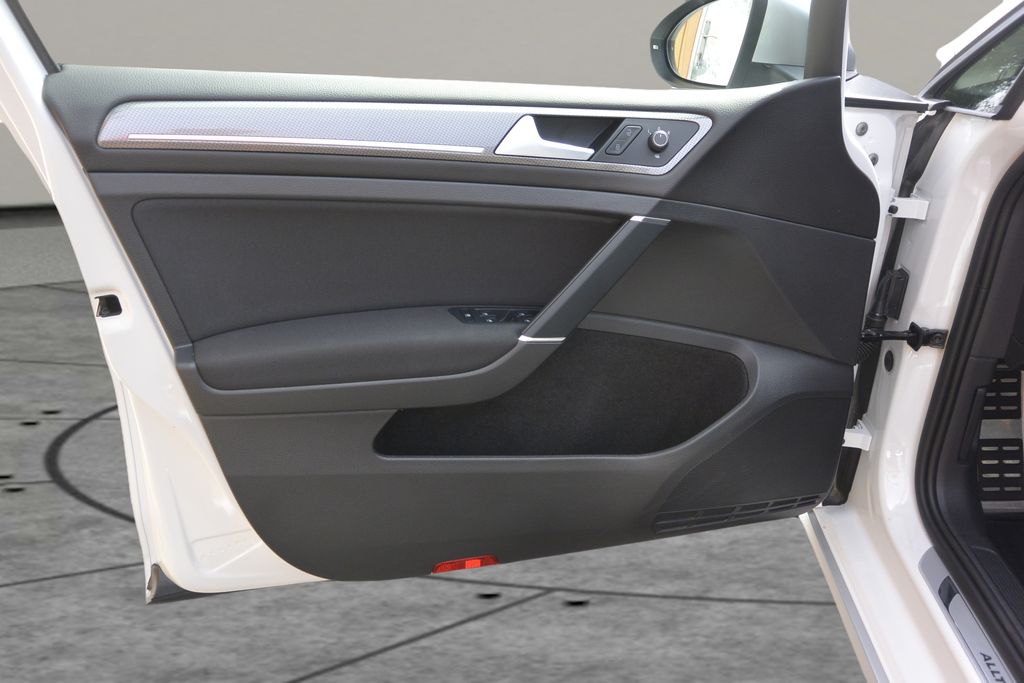 Volkswagen Golf 2.0TDi Alltrack DSG 4×4 DPH