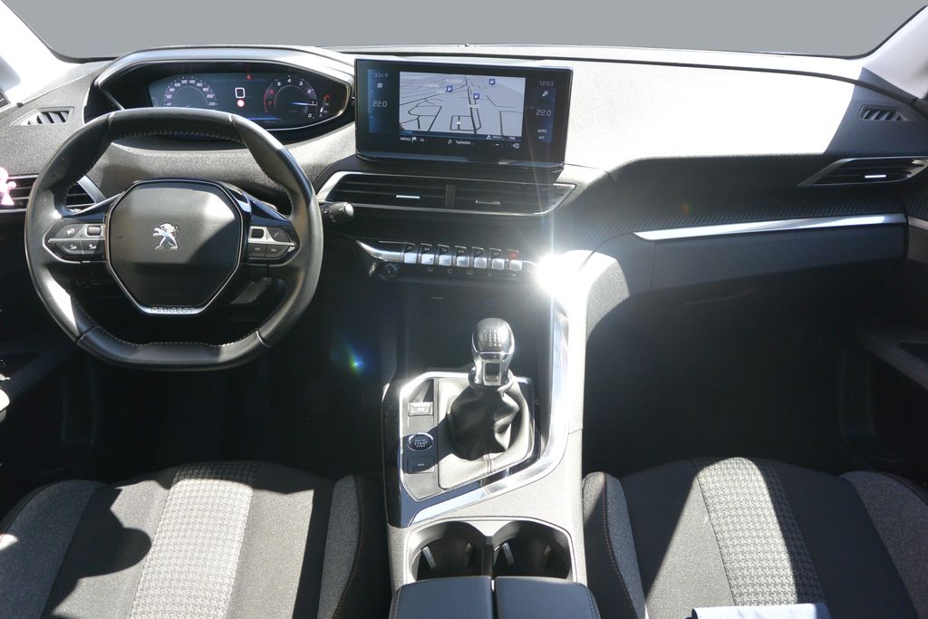 Peugeot 3008 1.2 PureTech 96kW * DPH