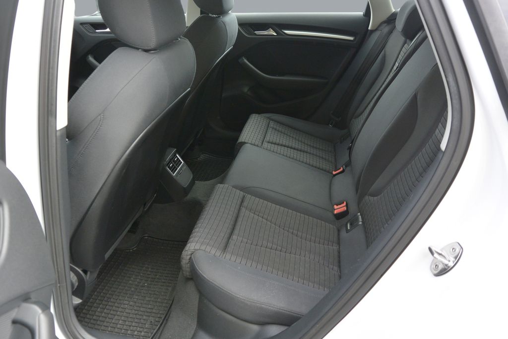 Audi A3 2.0TDi Spotback 110kW Xenon