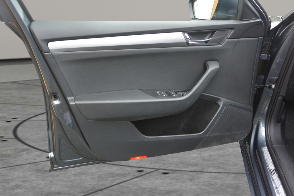 Škoda Superb 2.0TDi 140kW DSG DPH