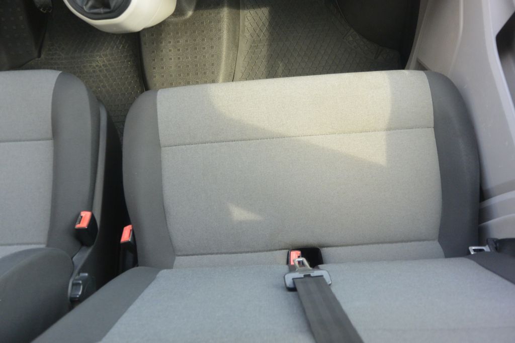 Volkswagen T5 Transporter 2.0TDi 103kW