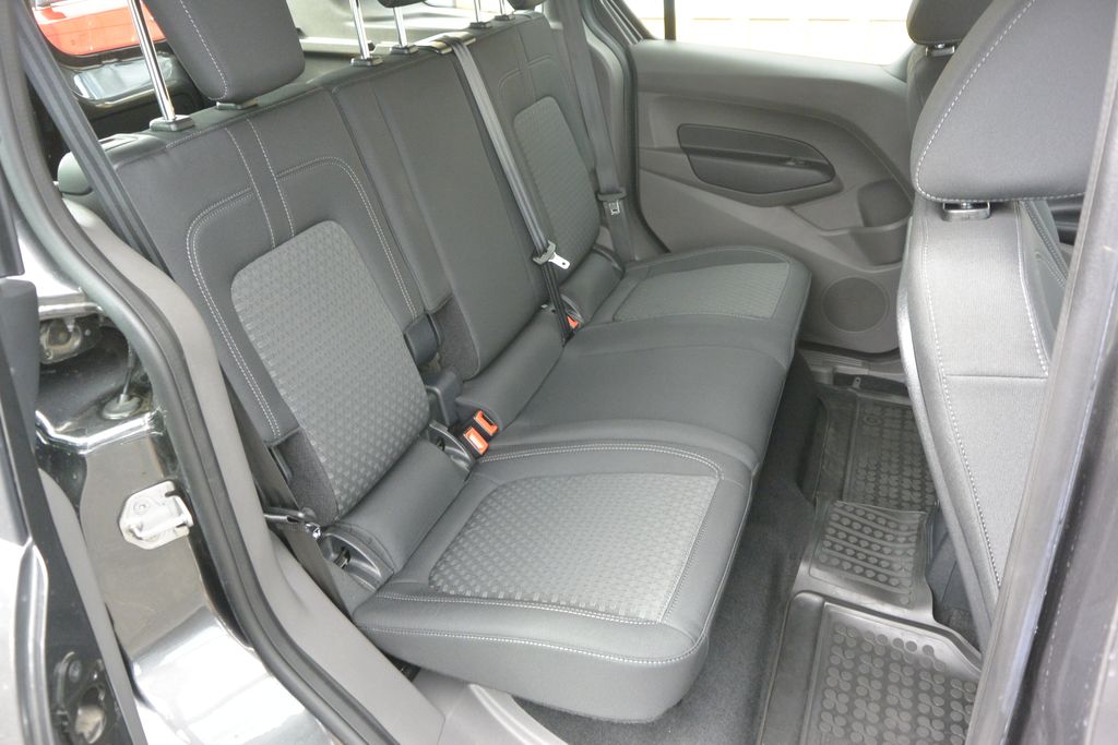 Ford Transit Connect 1.5TDCi 88kW LUXUS výbava i stav