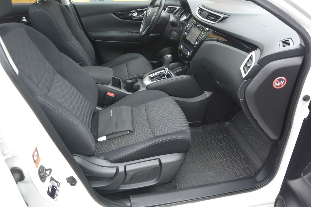 Nissan Qashqai 1,2 DIG-T Tekna Aut. Panorama