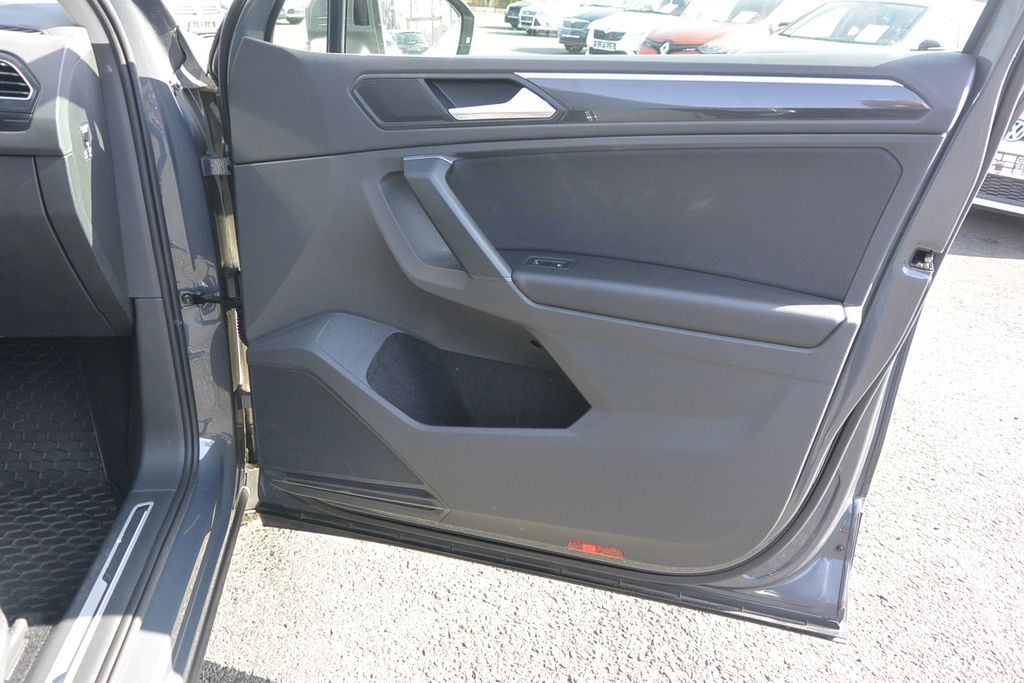 Volkswagen Tiguan 1.5TSi DSG * DPH