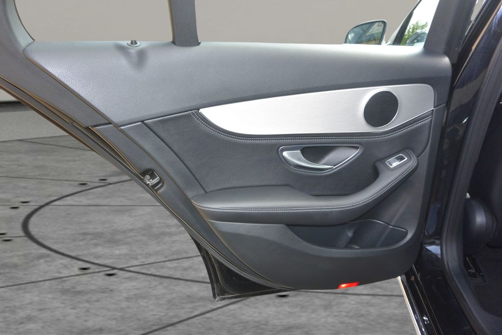 Mercedes-Benz C 200 C200d Avantgarde