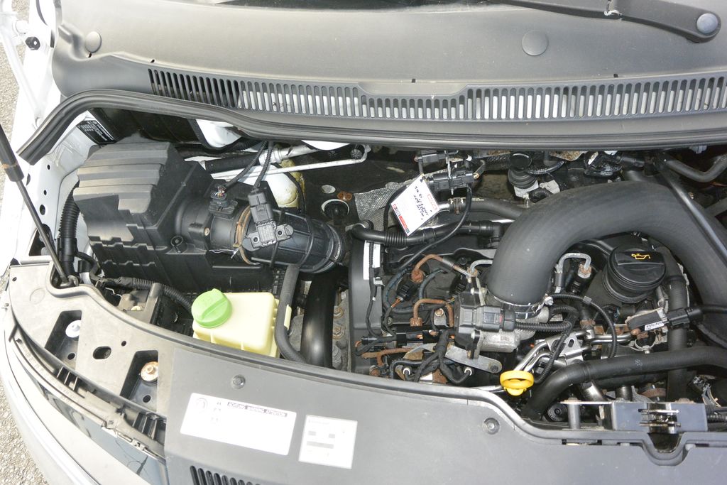 Volkswagen T5 Transporter 2.0TDi 103kW