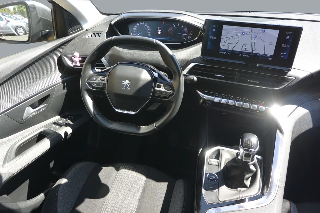 Peugeot 3008 1.2 PureTech 96kW * DPH