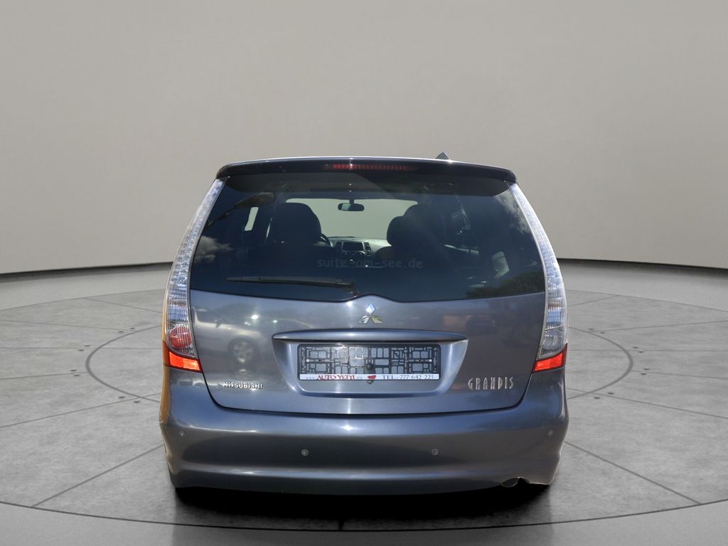 Mitsubishi Grandis 2.0DI-D 6míst