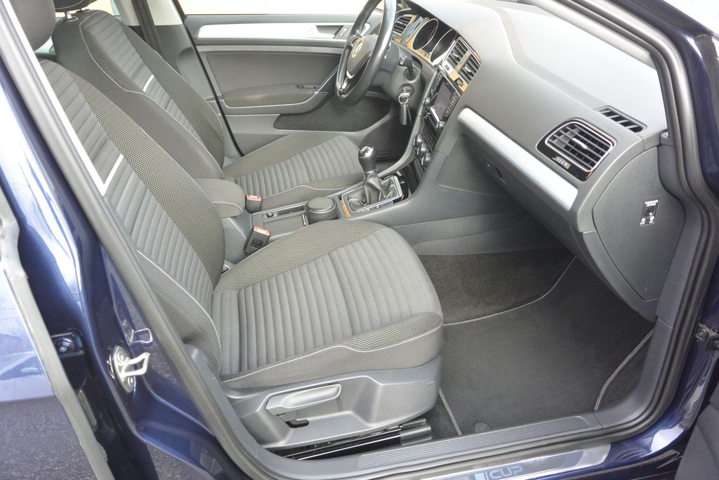 Volkswagen Golf 2.0TDi 110kW