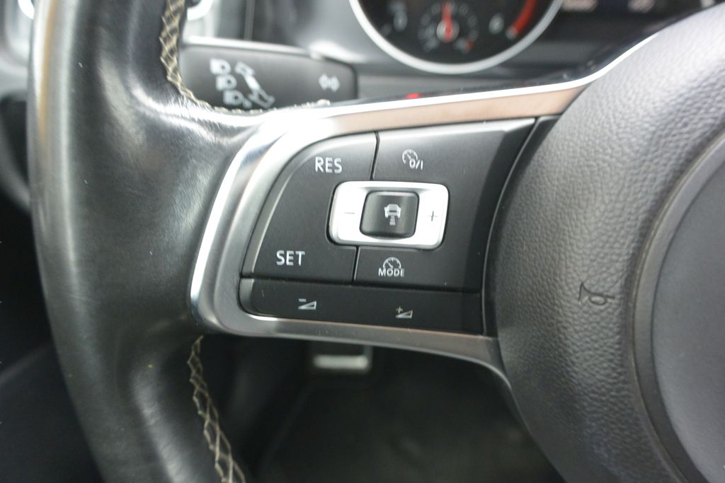 Volkswagen Golf 2.0TDi GTD