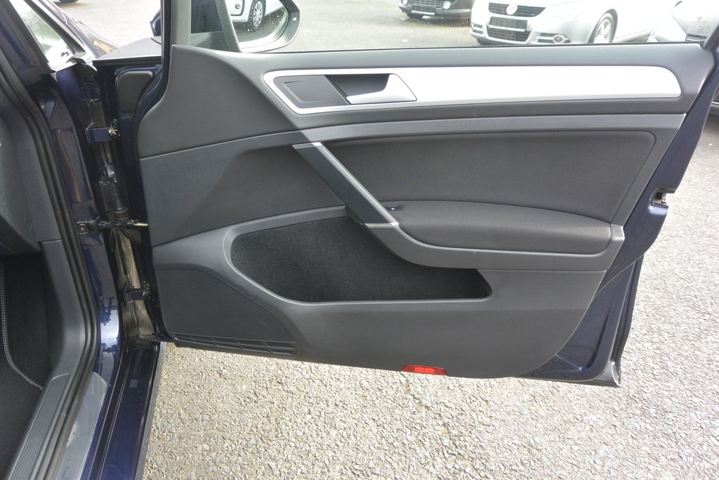 Volkswagen Golf 2.0TDi 110kW