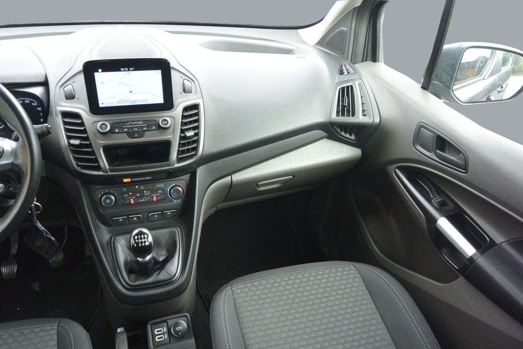 Ford Transit Connect 1.5TDCi 88kW LUXUS výbava i stav