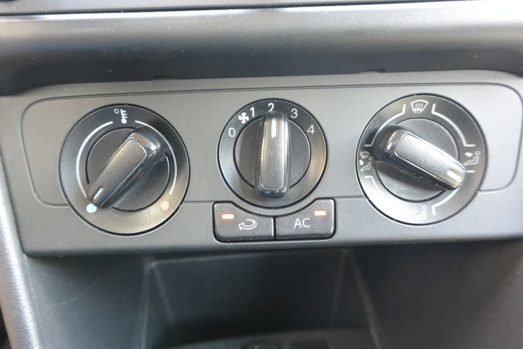 Volkswagen Polo 1.2TSi 66kW NAVI,KLIMA