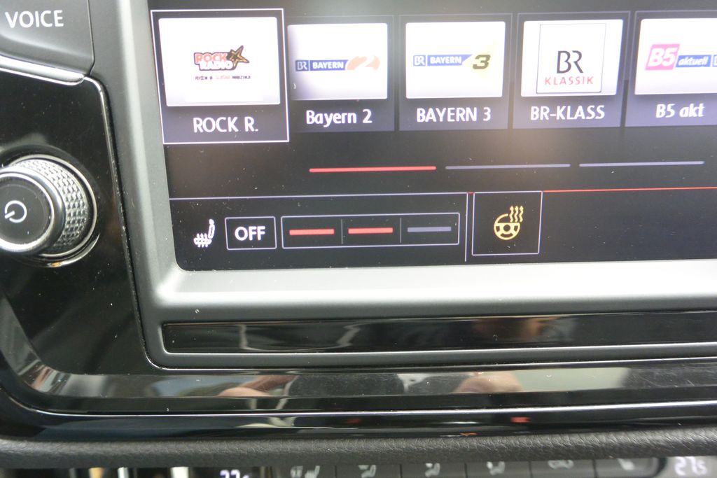 Volkswagen Touran 2.0TDi  PANORAMA*NAVI*LED*7míst