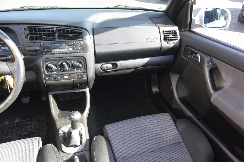 Volkswagen Golf 2.0i