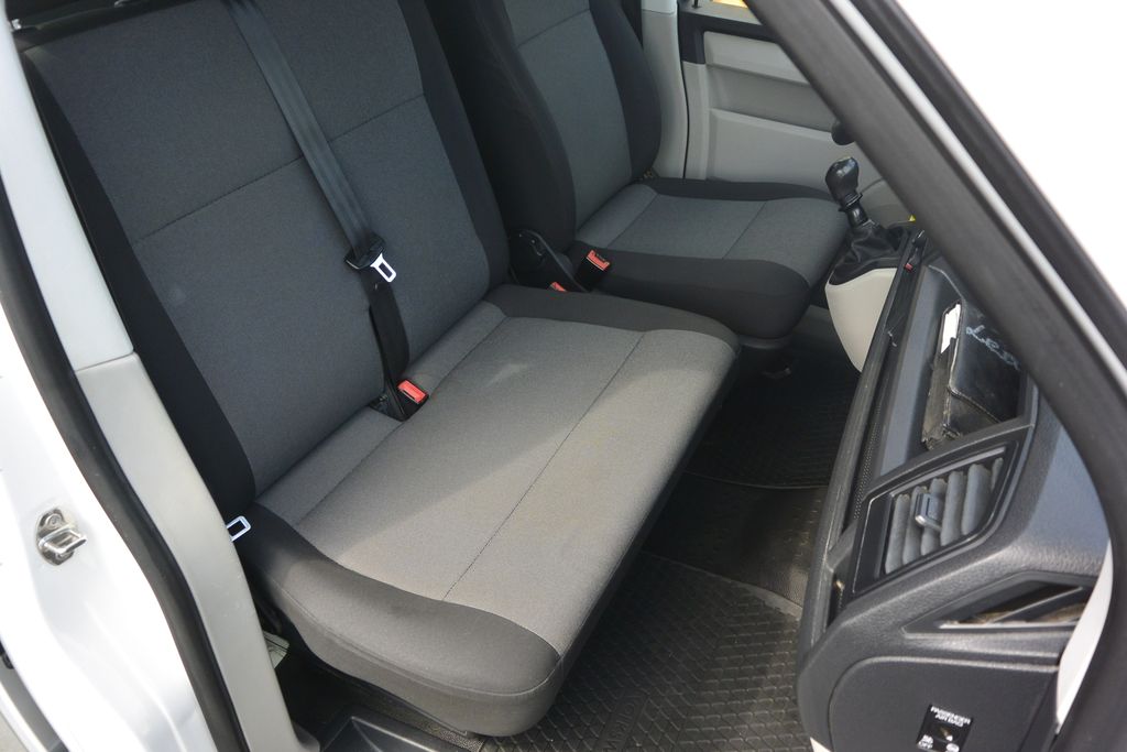 Volkswagen T5 Transporter 2.0TDi 103kW