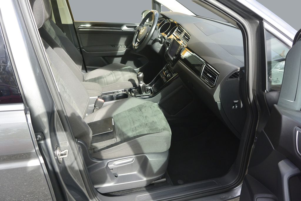 Volkswagen Touran 2.0TDi  PANORAMA*NAVI*LED*7míst