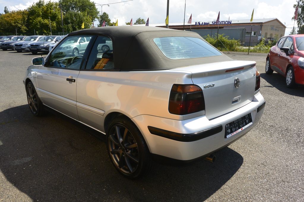 Volkswagen Golf 2.0i