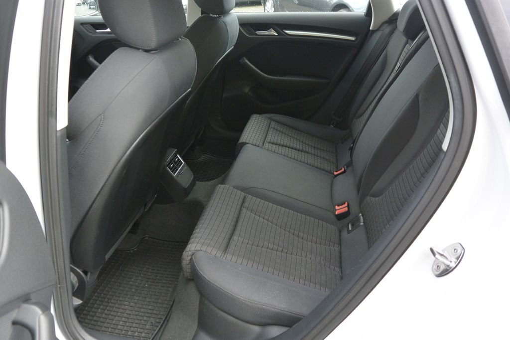 Audi A3 2.0TDi Spotback 110kW Xenon