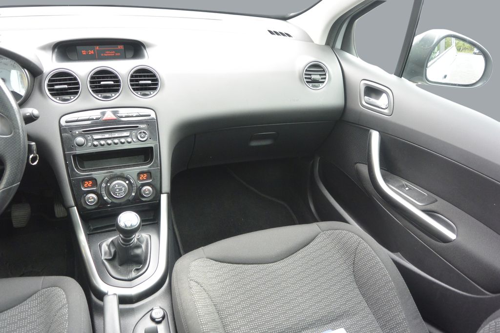 Peugeot 308 2.0HDi SW 7míst