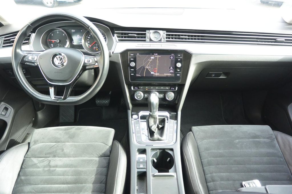 Volkswagen Passat 2.0TDi DSG, LED, NAVI, DPH