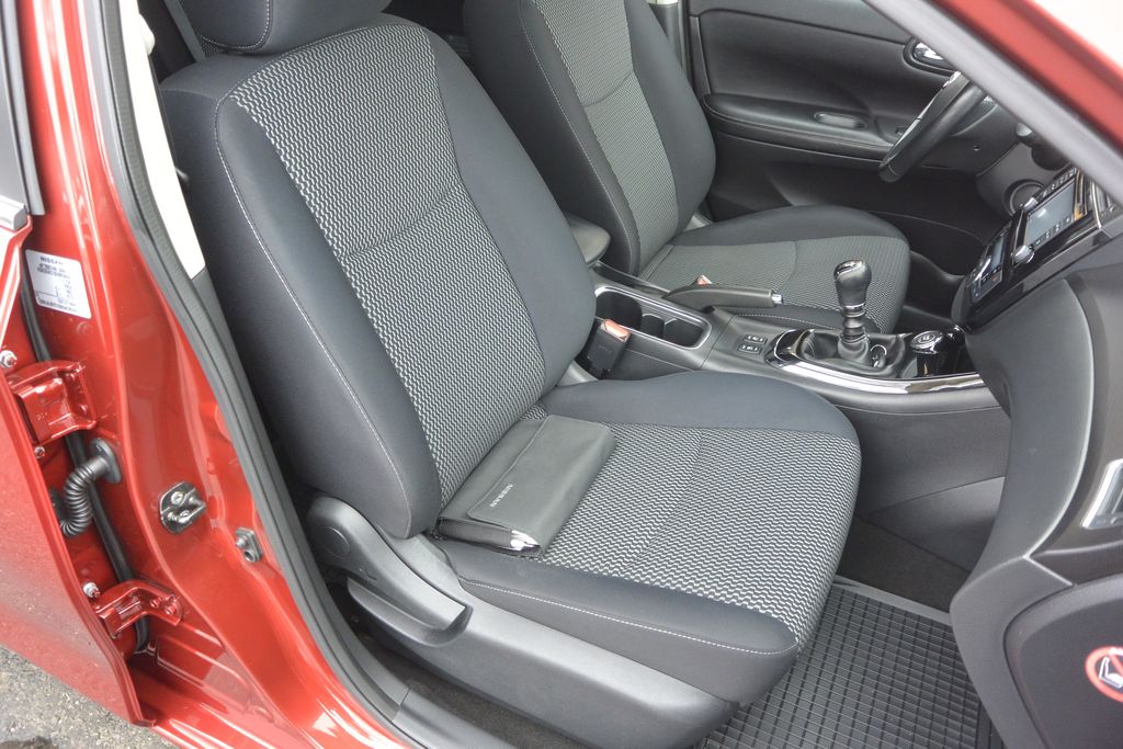 Nissan Pulsar 1.2DIG-T XENON*NAVI*KEYLES